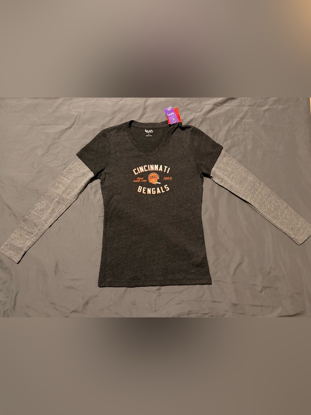 Vintage Touch NFL Cincinnati Bengals Woman’s Black Layered Long Sleeve Baby Tee